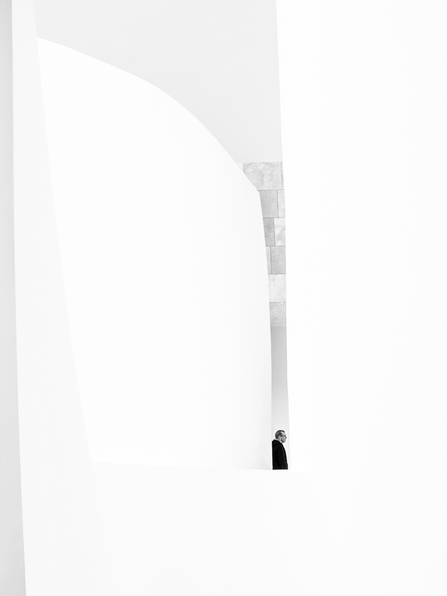 FINDING A GAP IN THE MODERN ART GALLERY